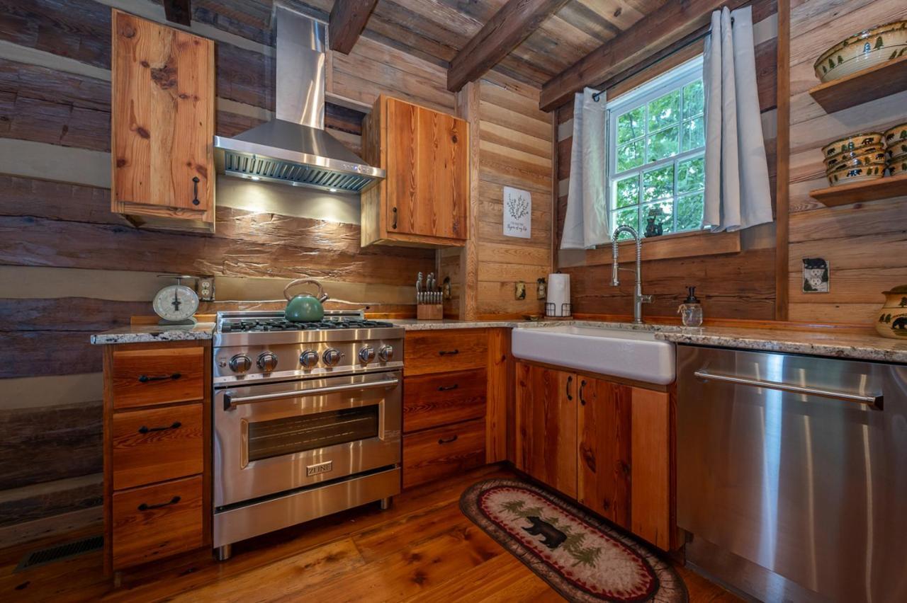 Russell'S Fort At White Oak Point: Historical Cabin On Lake Lure, Luxury, Direct Lake Access! Villa Buitenkant foto