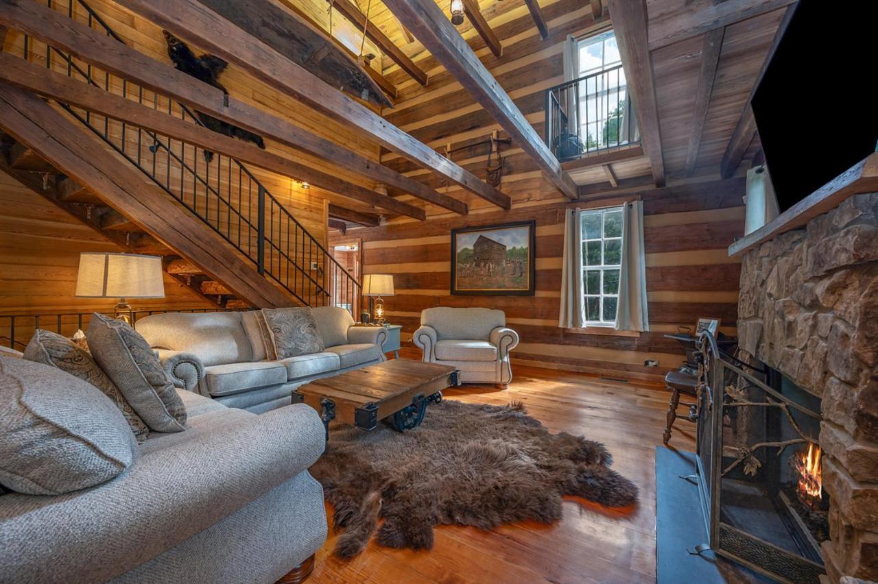 Russell'S Fort At White Oak Point: Historical Cabin On Lake Lure, Luxury, Direct Lake Access! Villa Buitenkant foto